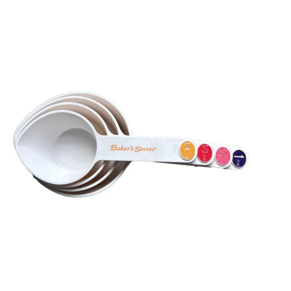 Vtg Baker's Secret Measuring Cups Set of 4 Color Plastic Retro Kitchen Magnetic
